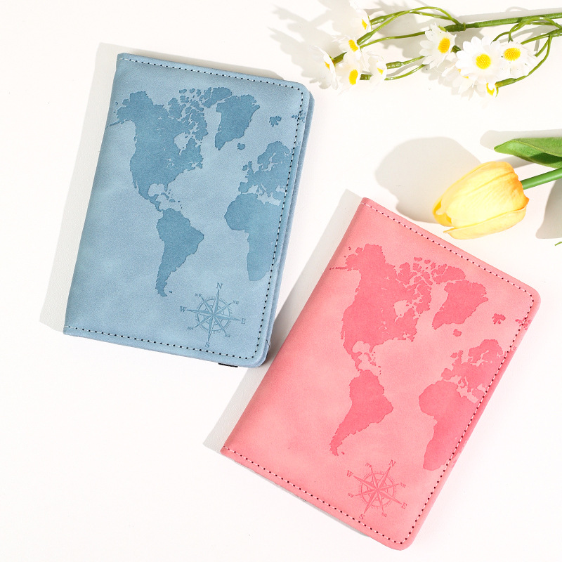 New Map Printed Passport Holde - đánh giá và giá Travel Accessories India