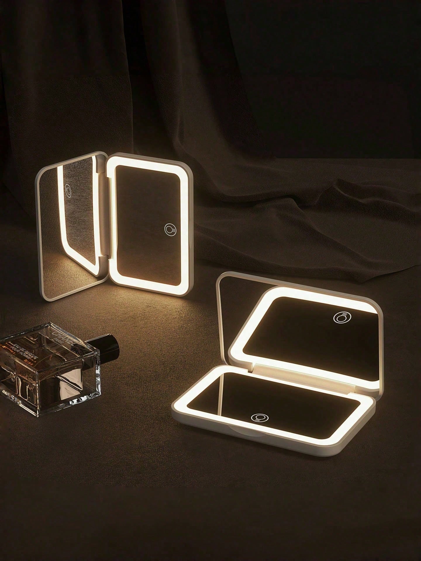 LED Makeup Mirror With Touch S - đánh giá và giá Travel Accessories As Gifts